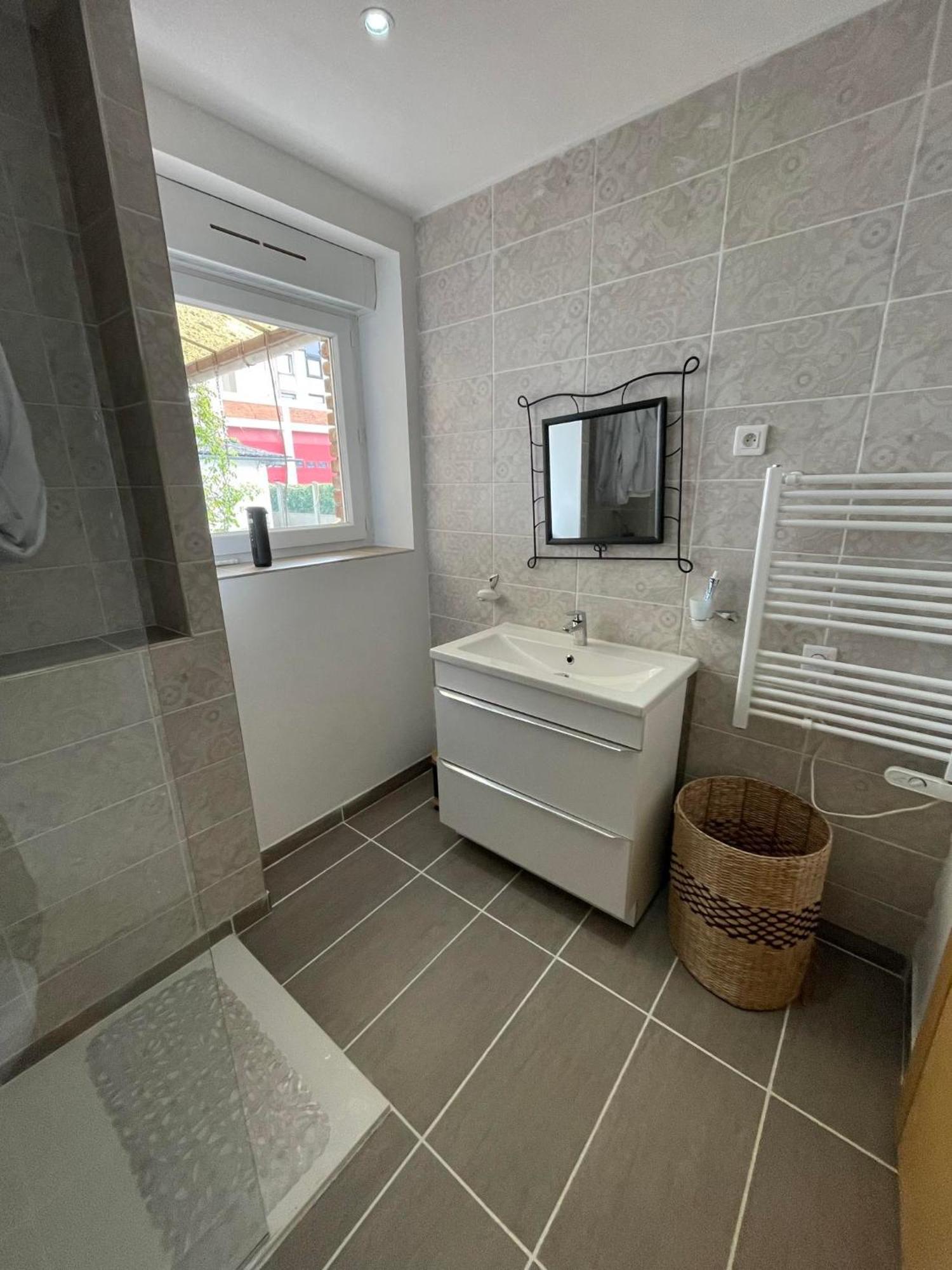 Apparemment T2 En Centre Ville Gournay-en-Bray Exteriér fotografie